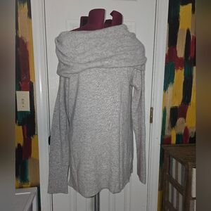 Lusso Gray Cashmere Off Shoulder Small Knit Sweater